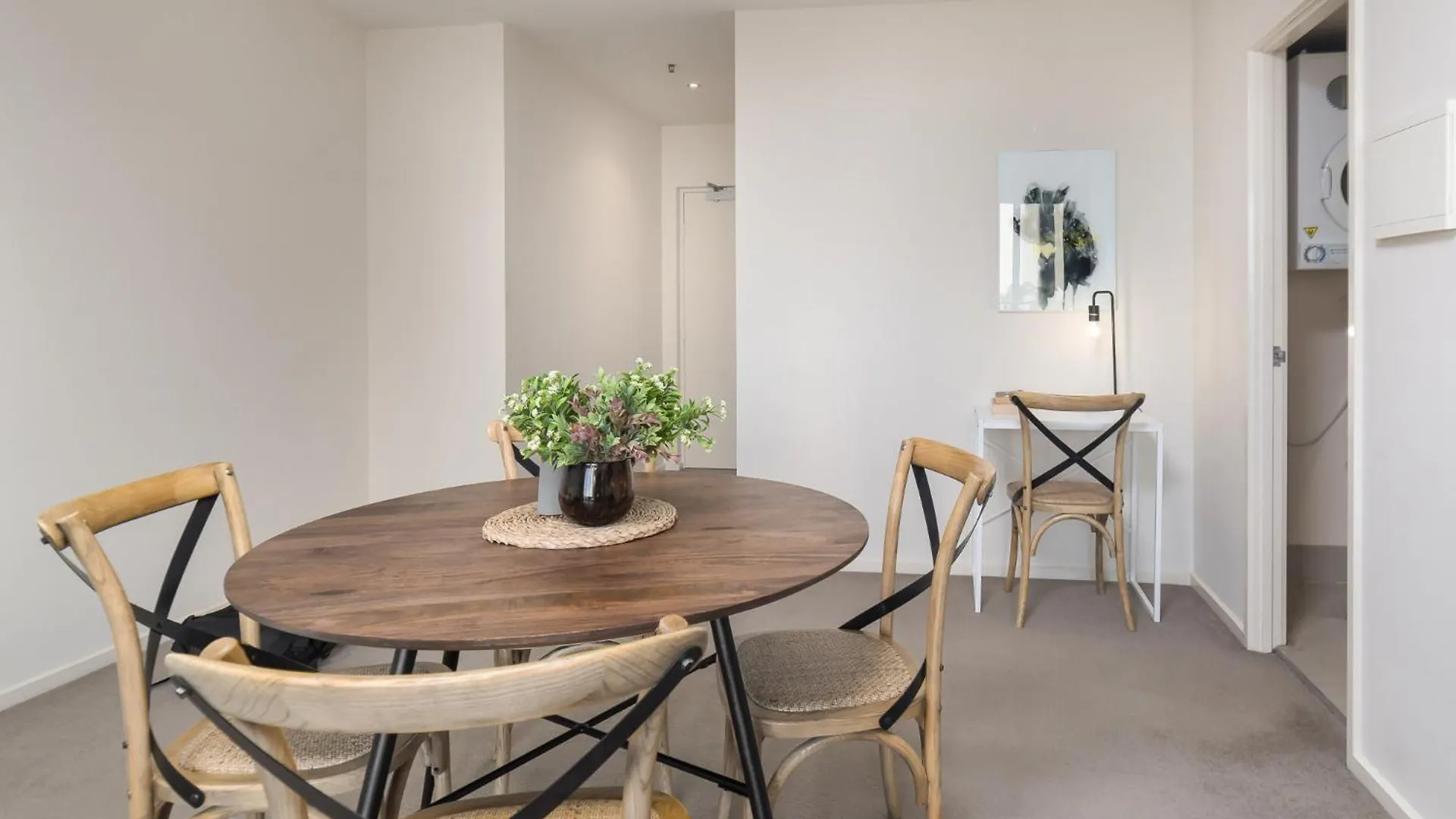 Central 1-Bed With Parking Bbq And Indoor Pool Canberra Lejlighed